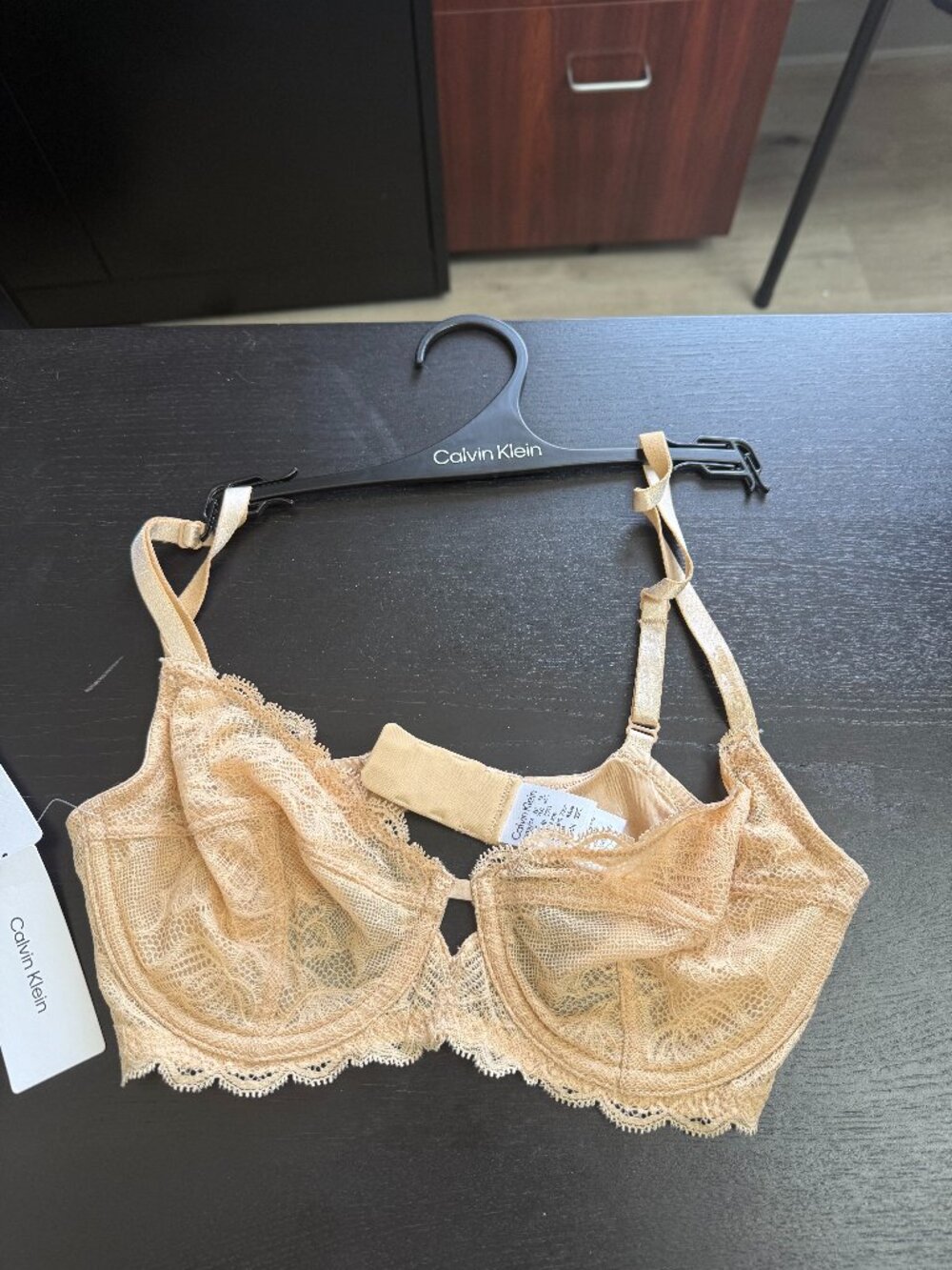 Calvin Klein Seductive Comfort Lace Unlined Full Coverage Bra Beige
